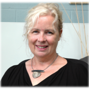 Journal of Chemical Education selects paper by Chemistry Prof. Melanie Cooper as Editor's Choice